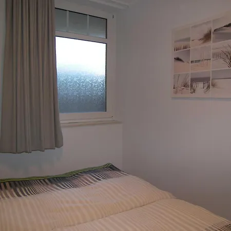 Komfortable Mit Pool- & Saunanutzung In Apartment Zinnowitz