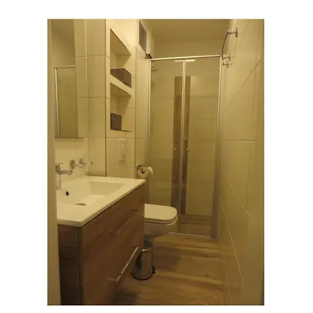 Komfortable Mit Pool- & Saunanutzung In * Zinnowitz